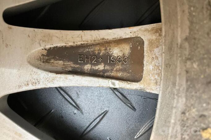 BMW, stop lekki