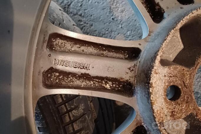 MITSUBISHI, stop lekki