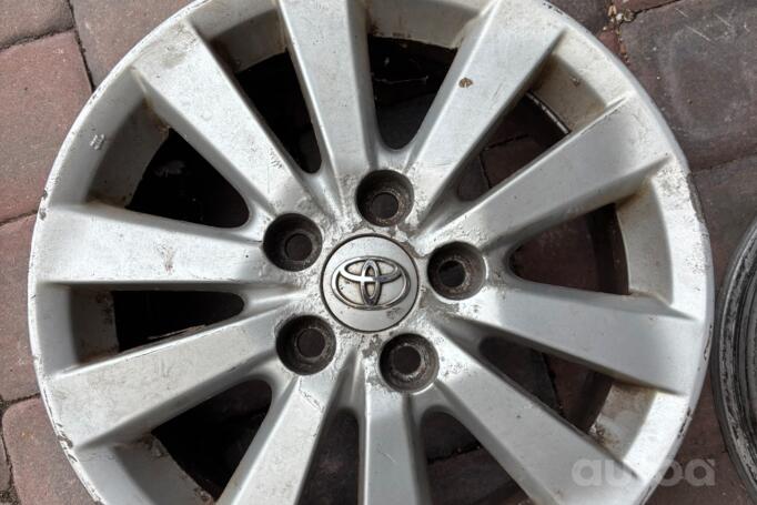 Toyota, stop lekki