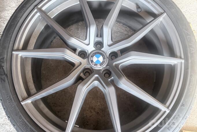 BMW, stop lekki
