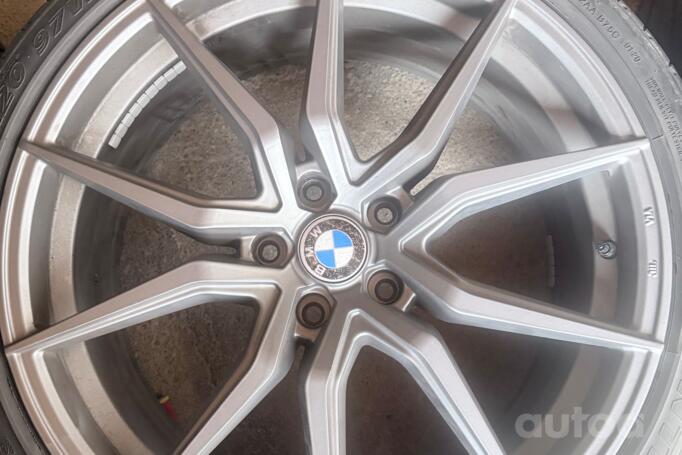 BMW, stop lekki