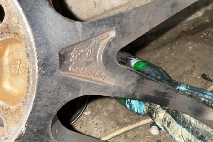 Breyton race gts, stop lekki