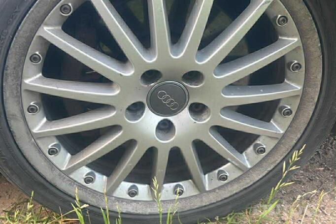Audi, stop lekki