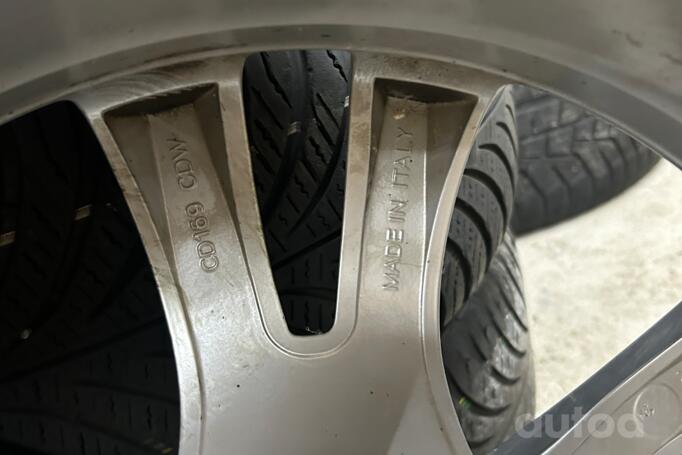 Mercedes, stop lekki