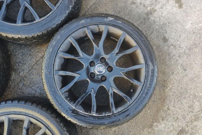 Volvo, stop lekki