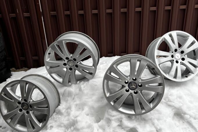 Mercedes, stop lekki