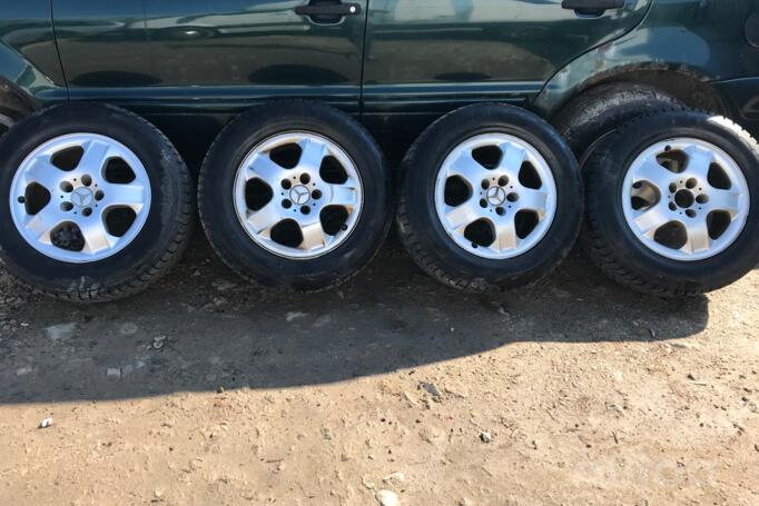 Mercedes, stop lekki