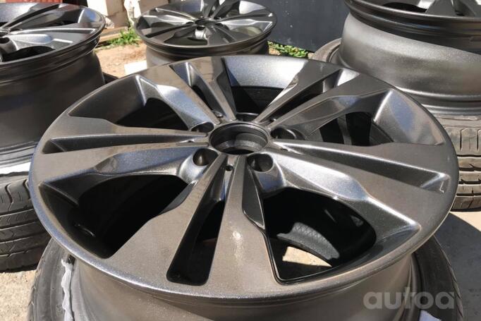 Mercedes-Benz, stop lekki