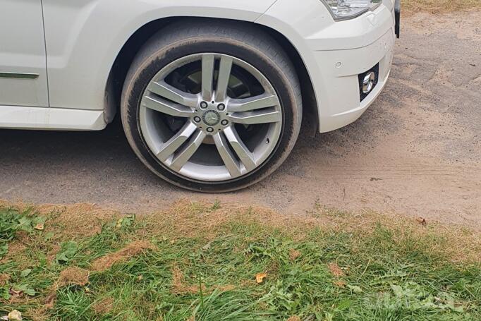 Mercedes, stop lekki