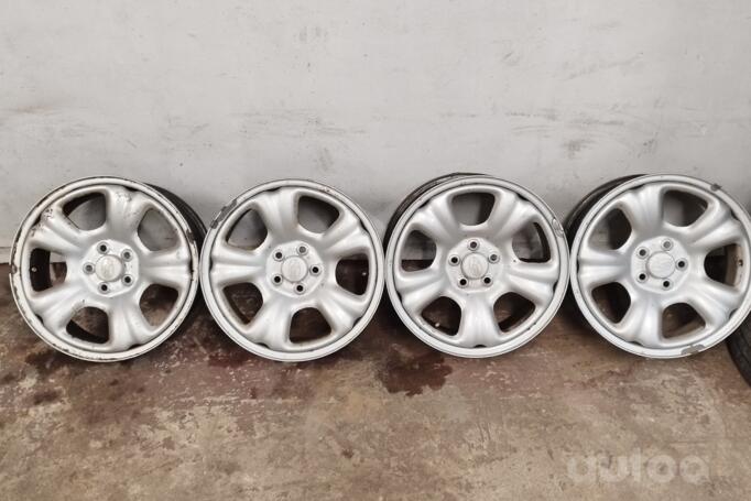 Subaru, stal tłoczona