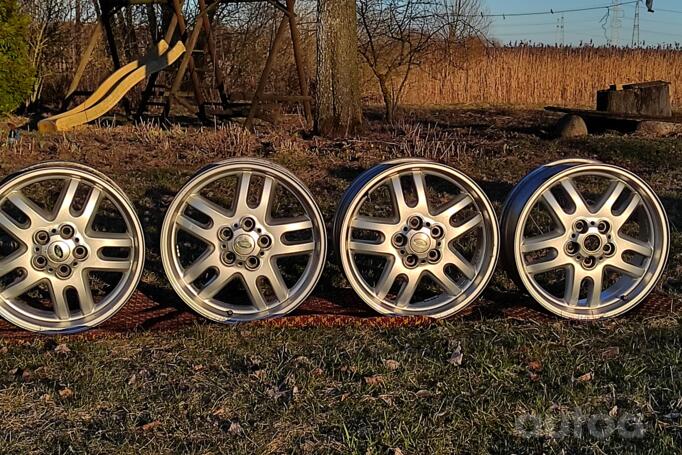 Land Rover made in Italy, stop lekki