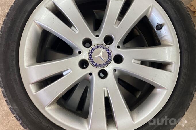 Mercedes, stop lekki