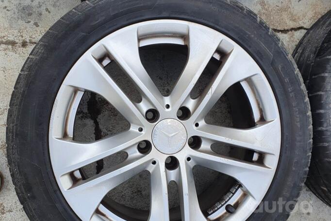 Mercedes, stop lekki