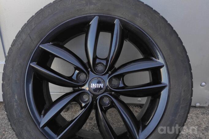 MINI / BMW, stop lekki