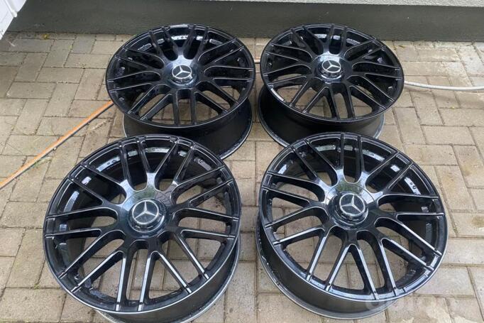 Mercedes-Benz, stop lekki