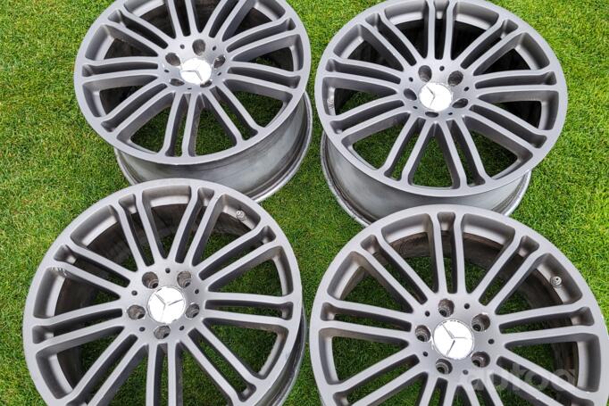 Mercedes-Benz, stop lekki