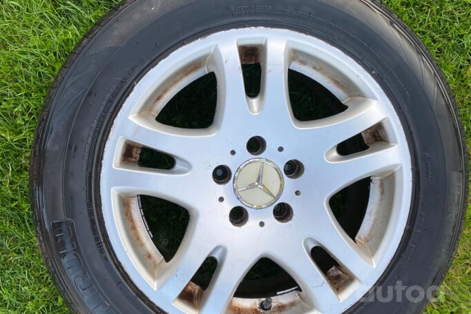 Mercedes-Benz, stop lekki