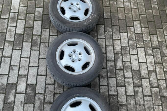 Merceces, stop lekki