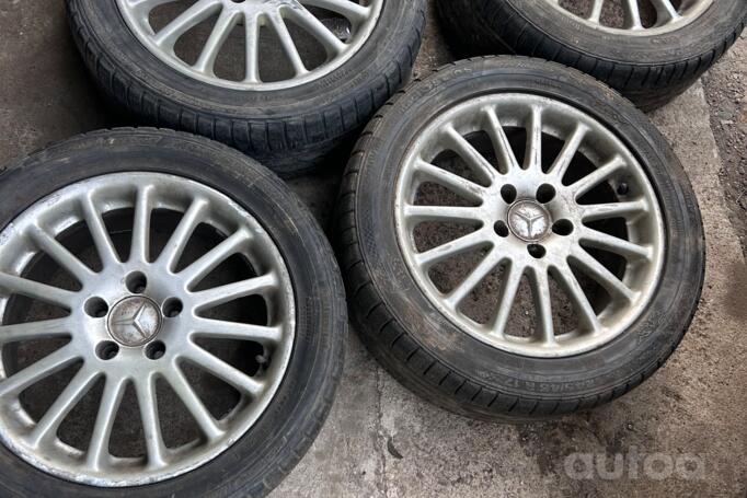 Mercedes-Benz, stop lekki