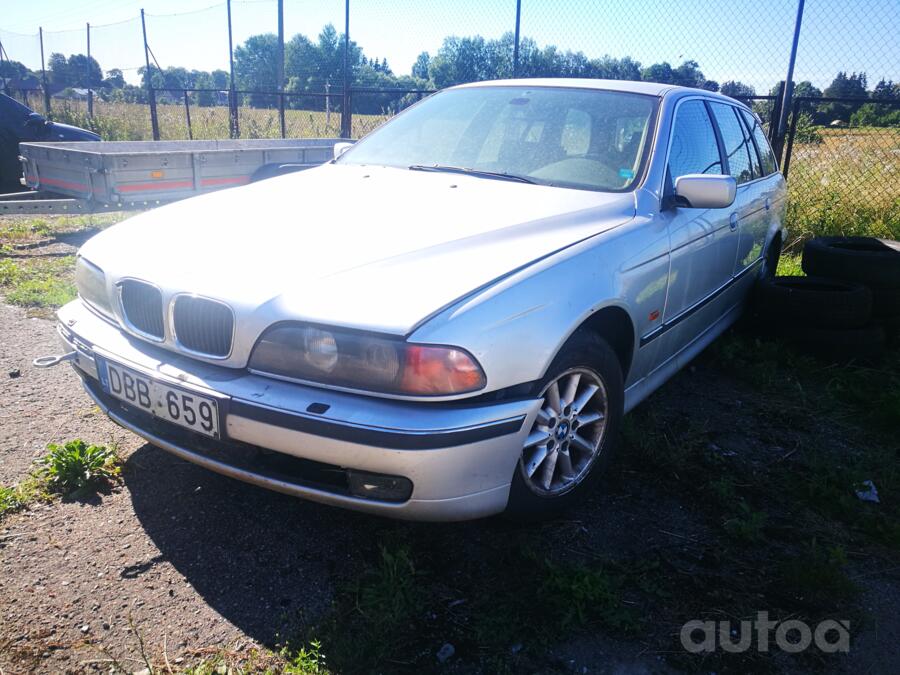BMW 5 Series E39 Touring wagon