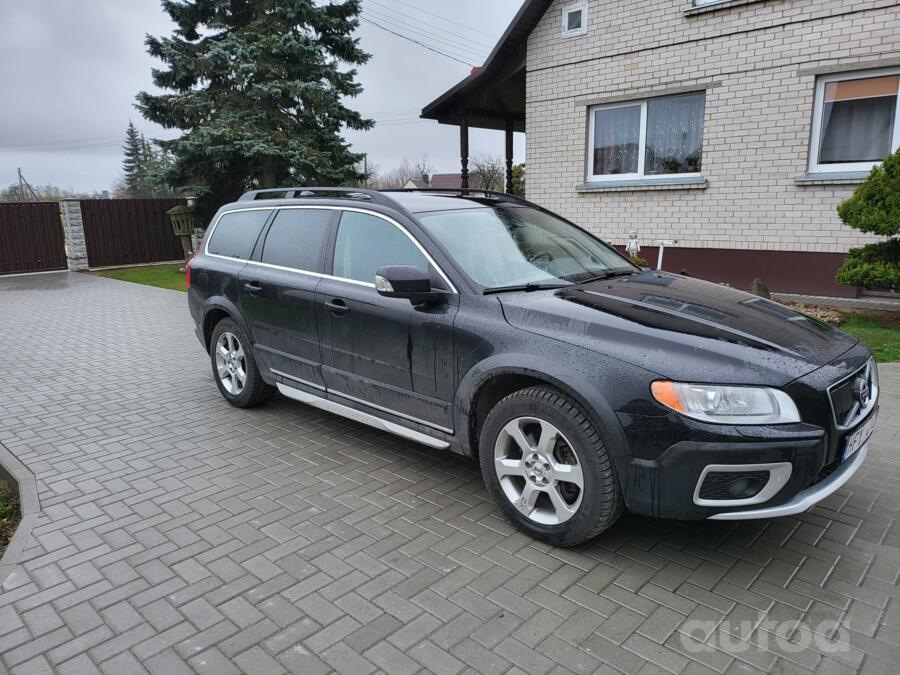 Volvo XC70 3 generation wagon