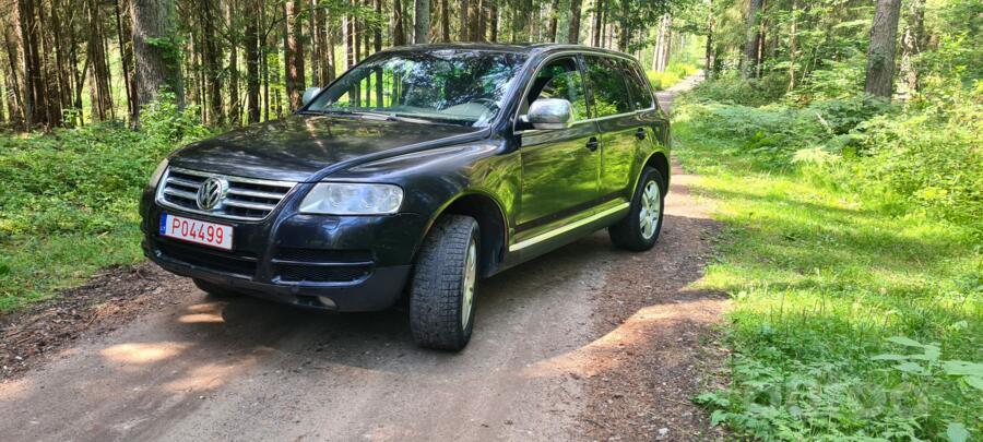 Volkswagen Touareg 1 generation Crossover