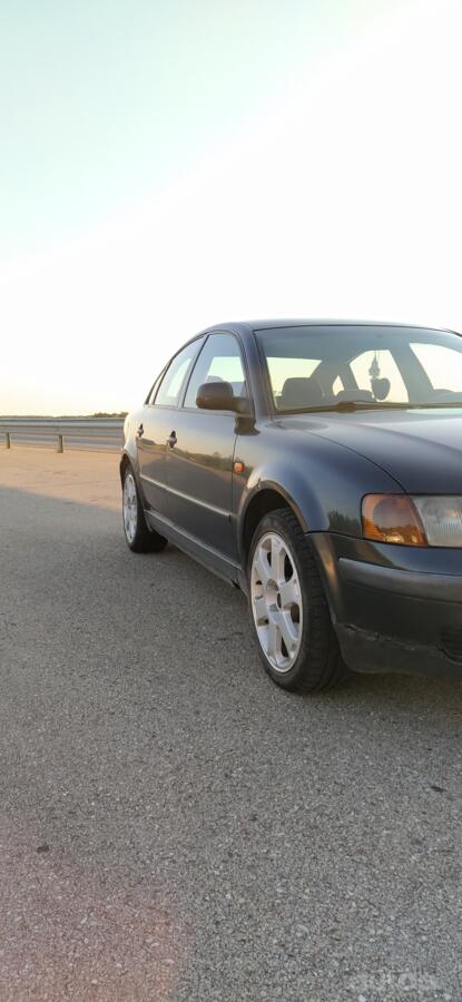 Volkswagen Passat B5 Sedan 4-doors