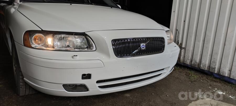 Volvo V70 2 generation wagon