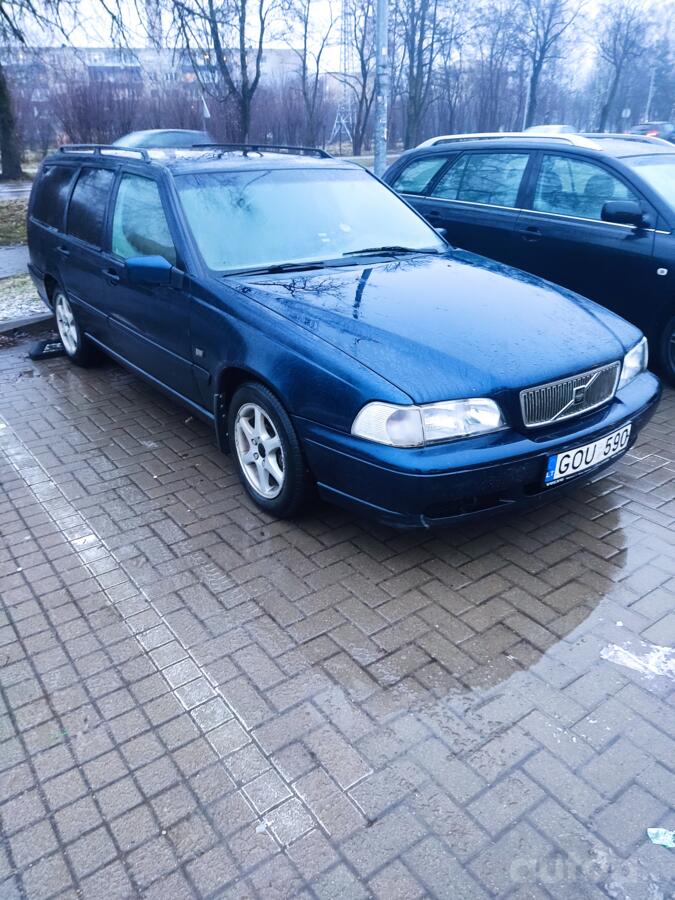 Volvo V70 1 generation wagon