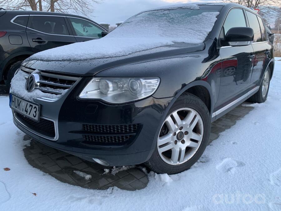 Volkswagen Touareg 1 generation Crossover