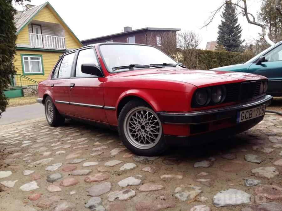 BMW 3 Series E30 Sedan 4-doors