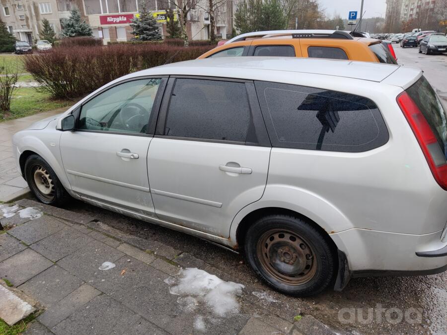 Ford Focus 2 generation wagon 5-doors