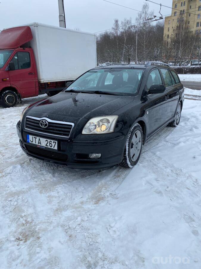 Toyota Avensis 2 generation wagon
