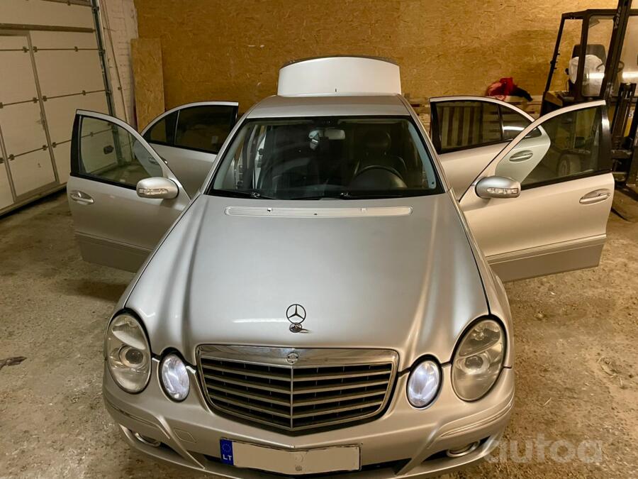 Mercedes-Benz E-Class W211 Sedan