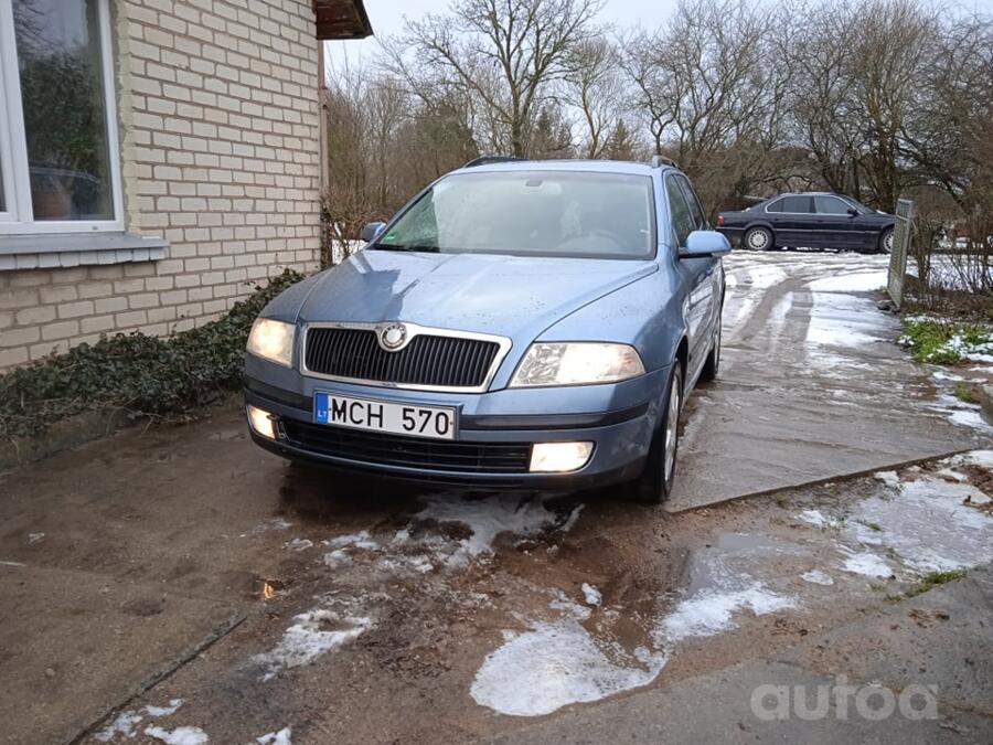 Skoda Octavia 2 generation Combi wagon 5-doors