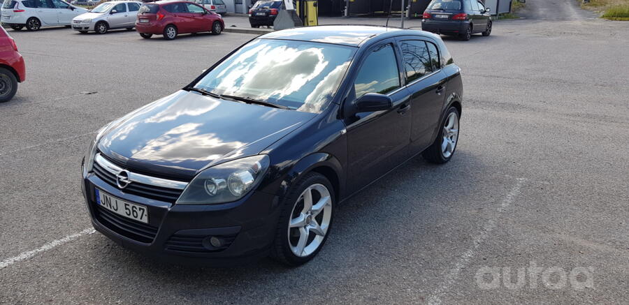 Opel Astra H Hatchback