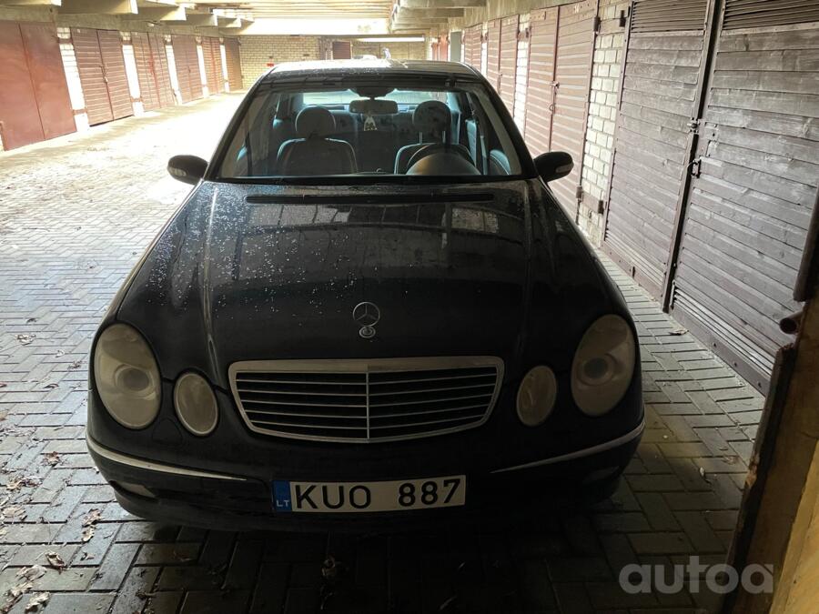 Mercedes-Benz E-Class W211 Sedan