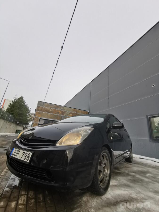 Toyota Prius 2 generation Hatchback