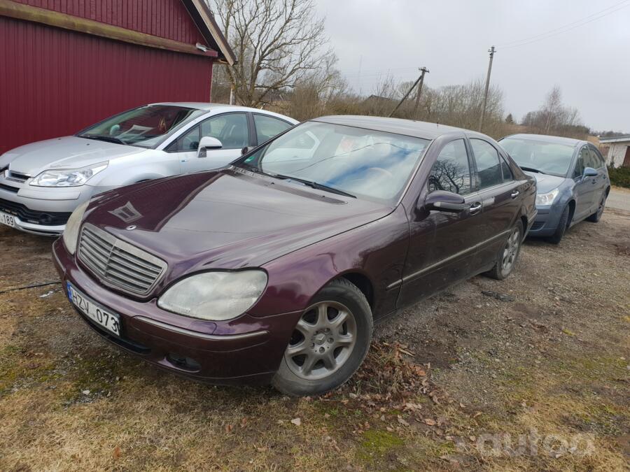 Mercedes-Benz S-Class W220 Sedan Long