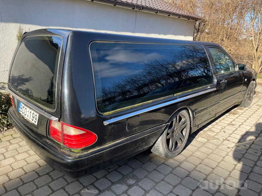 Mercedes-Benz E-Class W210 wagon 5-doors