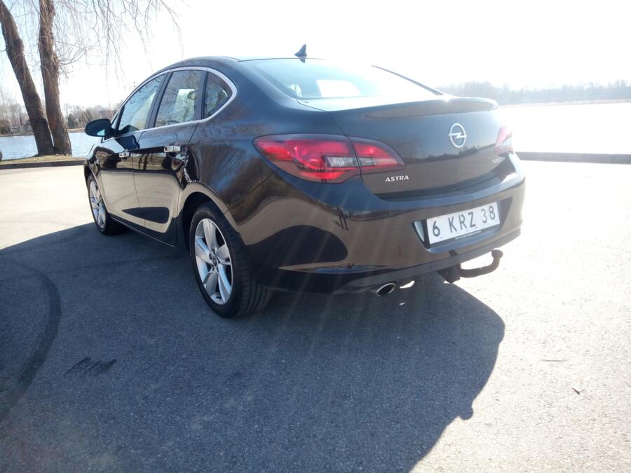 Opel Astra J [restyling] Sedan