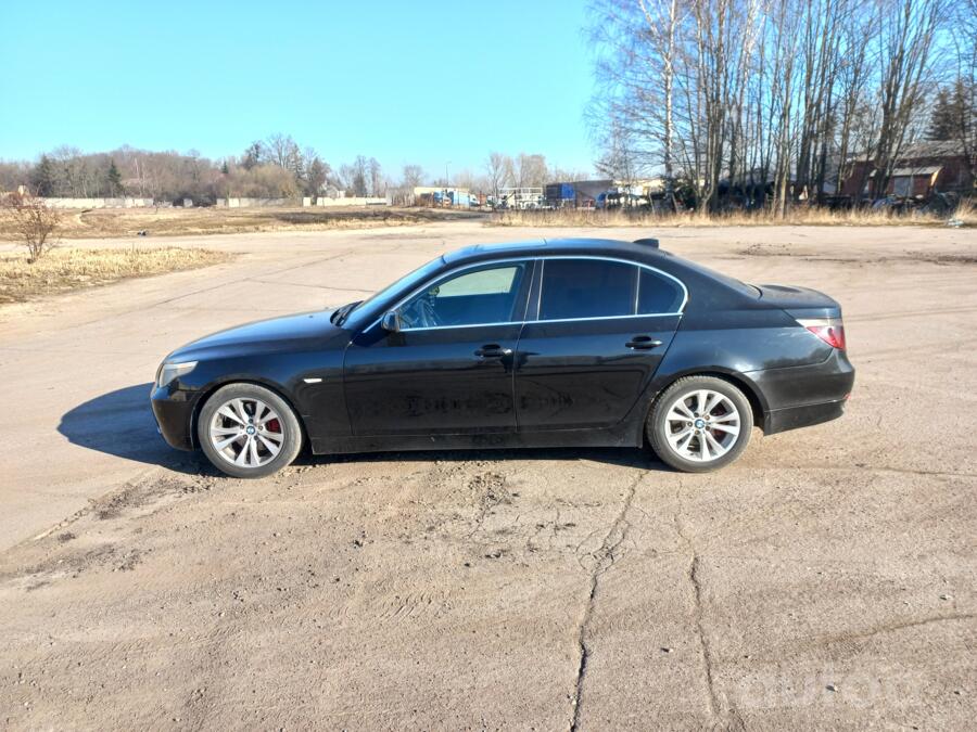 BMW 5 Series E60/E61 Sedan