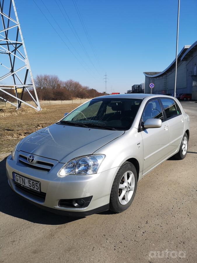Toyota Corolla E130 [restyling] Hatchback 5-doors