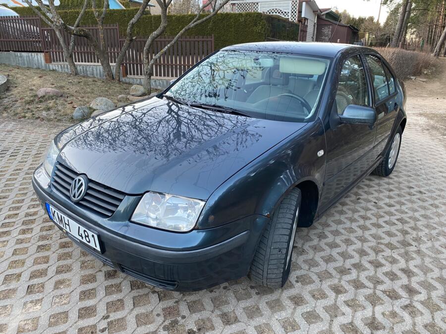 Volkswagen Bora 1 generation Sedan