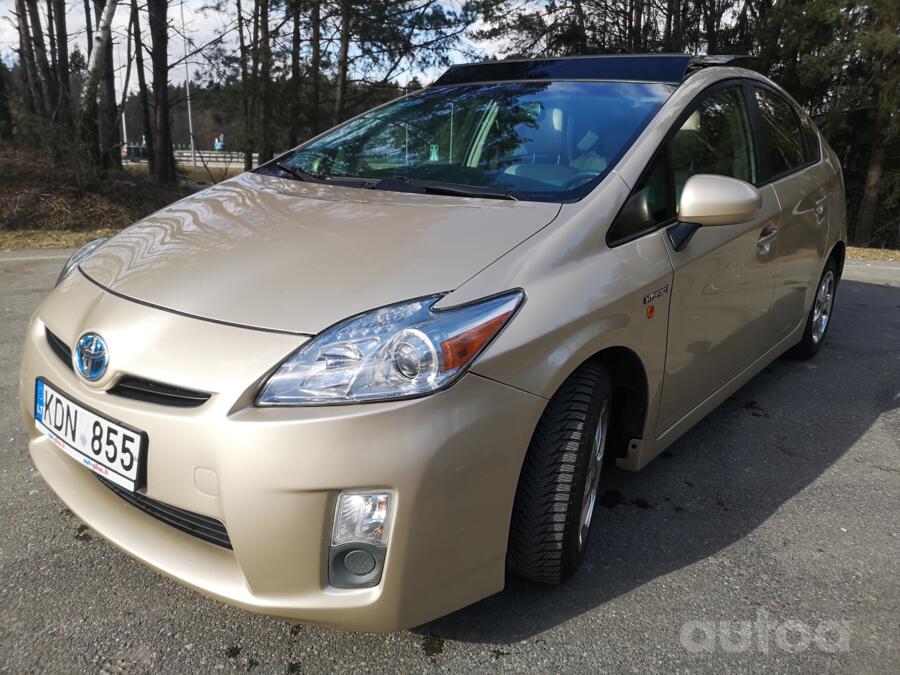 Toyota Prius XW30
