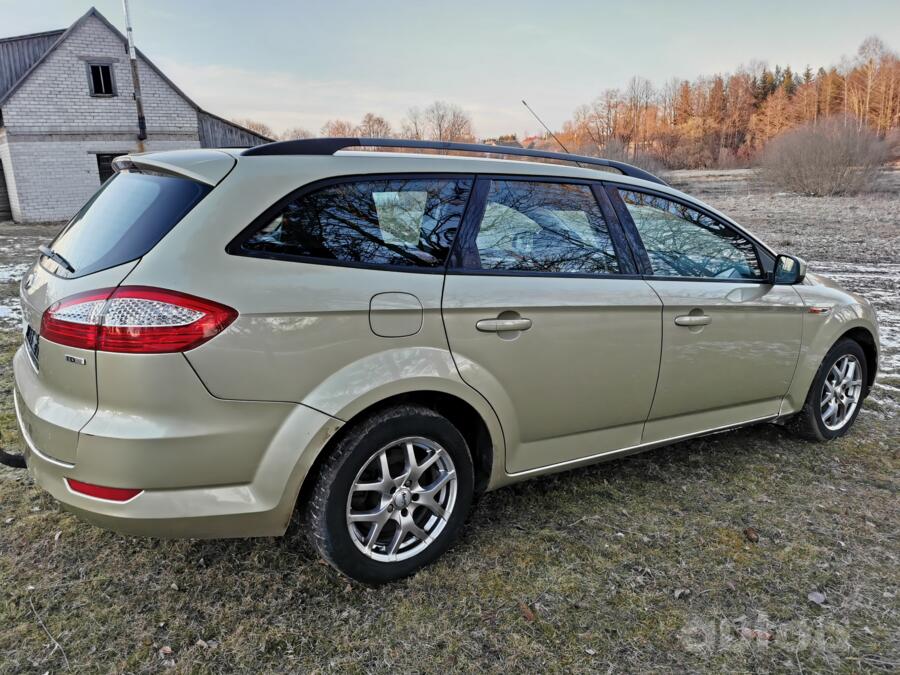 Ford Mondeo 4 generation wagon