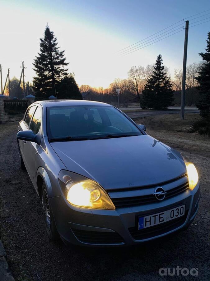 Opel Astra H Hatchback
