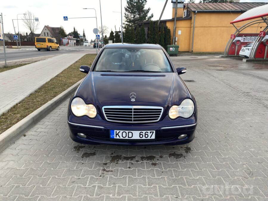 Mercedes-Benz C-Class W203/S203/CL203 Sedan