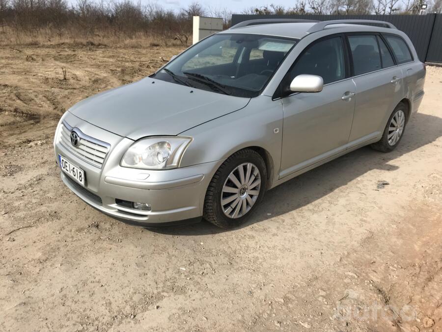 Toyota Avensis 2 generation wagon
