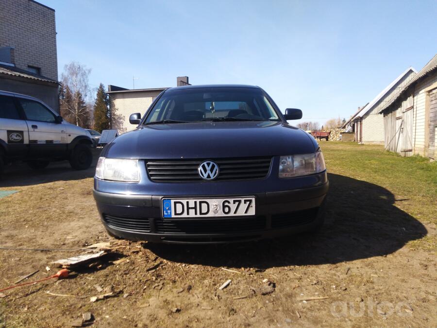 Volkswagen Passat B5 Sedan 4-doors